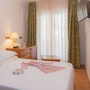 Basic Double Room Hotel